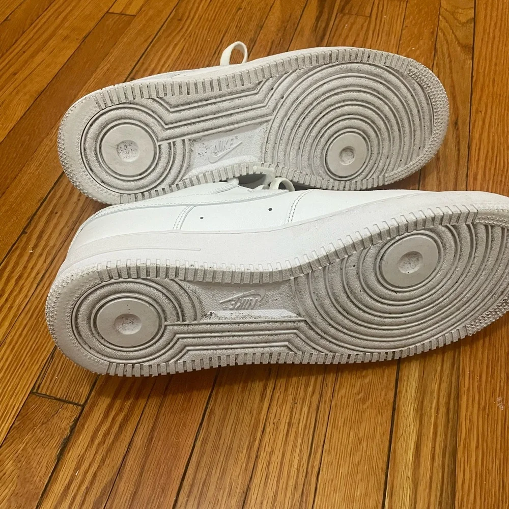 Men's White Sneakers - Picture 4 of 5